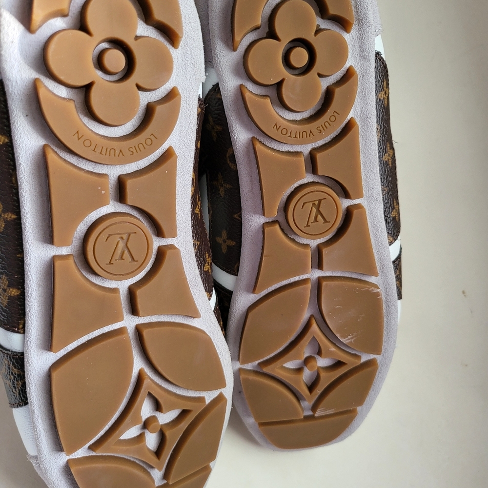 Louis Vuitton White and Brown Sneakers - Picture 6 of 10